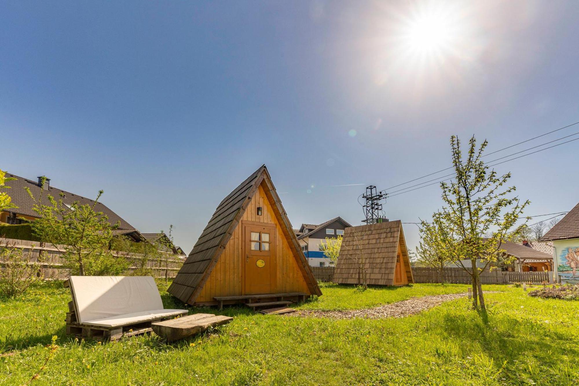 Glamping Mohorjev Grunt 호텔 프레드보르 외부 사진